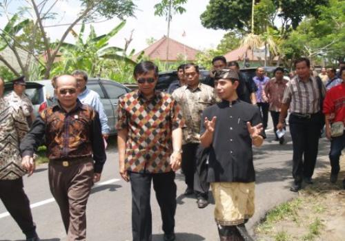 Kunjungan Bapak Menteri Koperasi ke Desa Tiga
